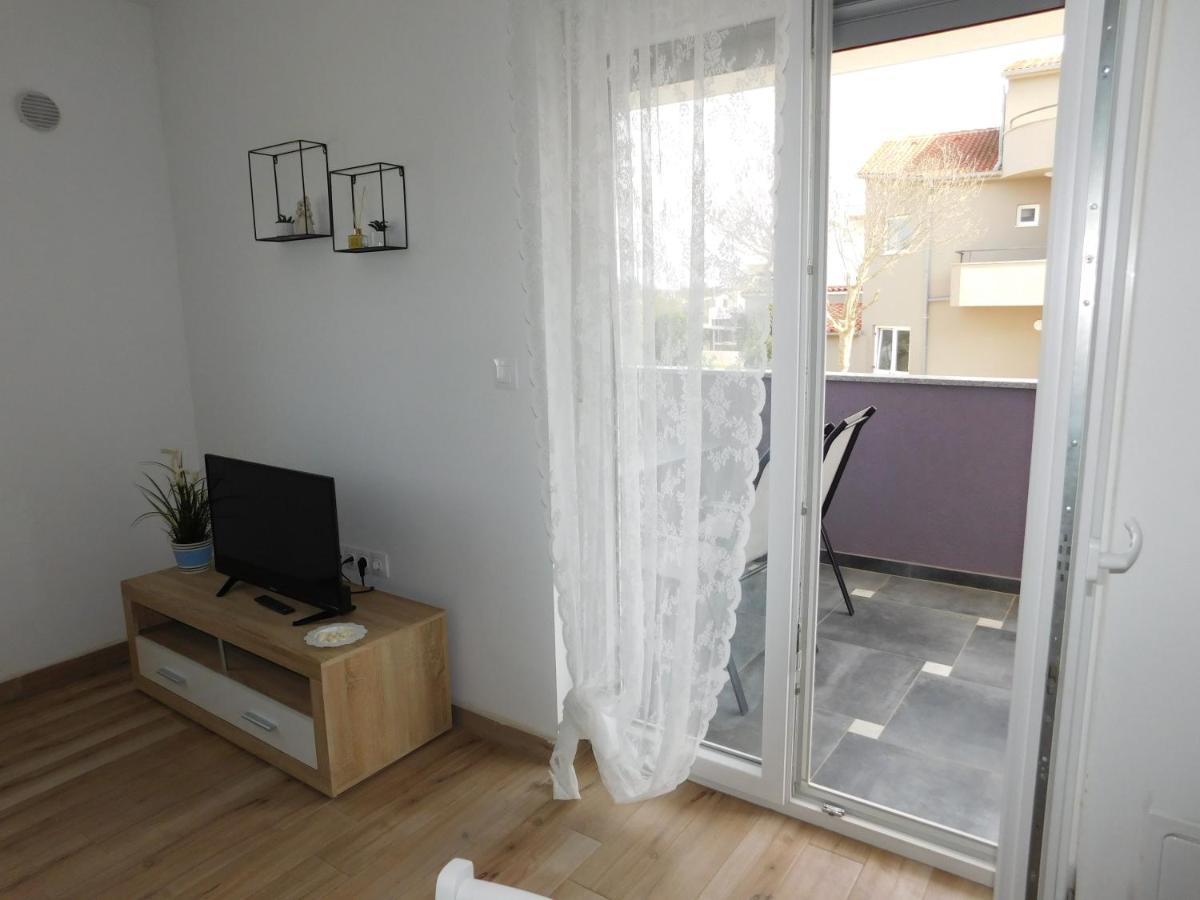 Apartment Ella *